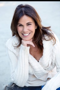 PRYOR AUTHOR PHOTO_(c) Susan Sheridan Photography_Fotor